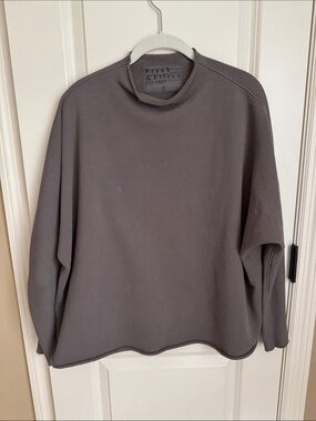 Frank & Eileen Effie Pullover